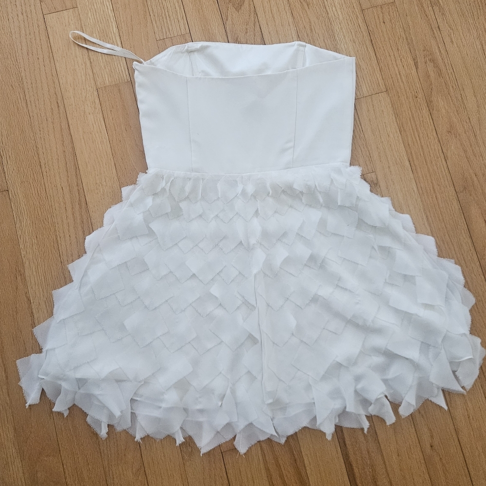 White House Black Market Boned White Strapless Ruffle Mini Dress - Picture 4 of 4